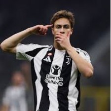 Yıldız, 19 ans, sauve l'équipe en danger